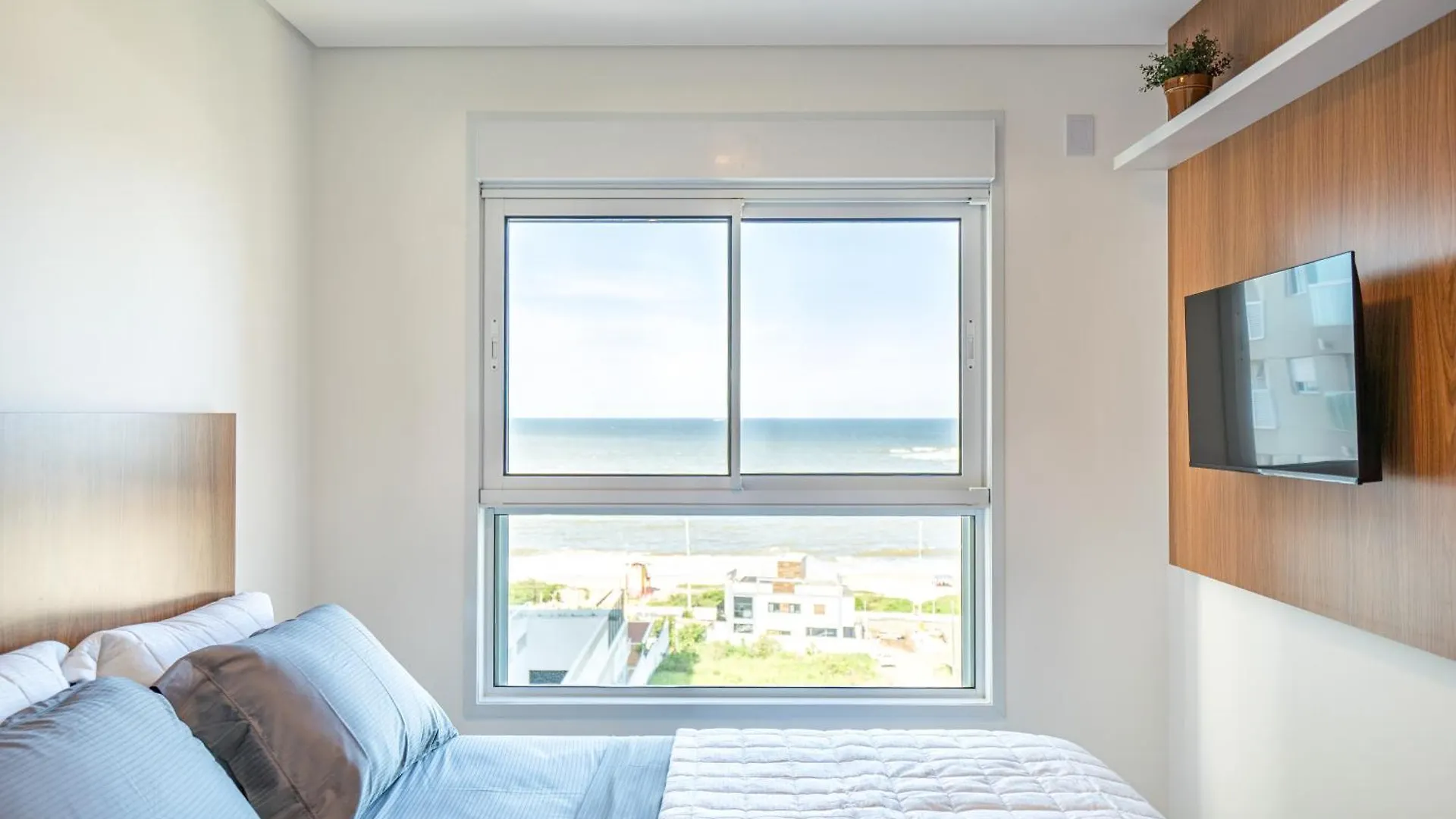 Apto Pe Na Areia Vista Mar Incrivel Condo Resort Completo Com Piscina Infinita, Beach Tennis, Academia, Sala De Jogos, Brinquedoteca, Playground E Portaria 24H 3 Quartos Com Ar-Condicionado, Churrasqueira Privativa Reserve Agora E Viva Essa Experienc Piçarras Appartement