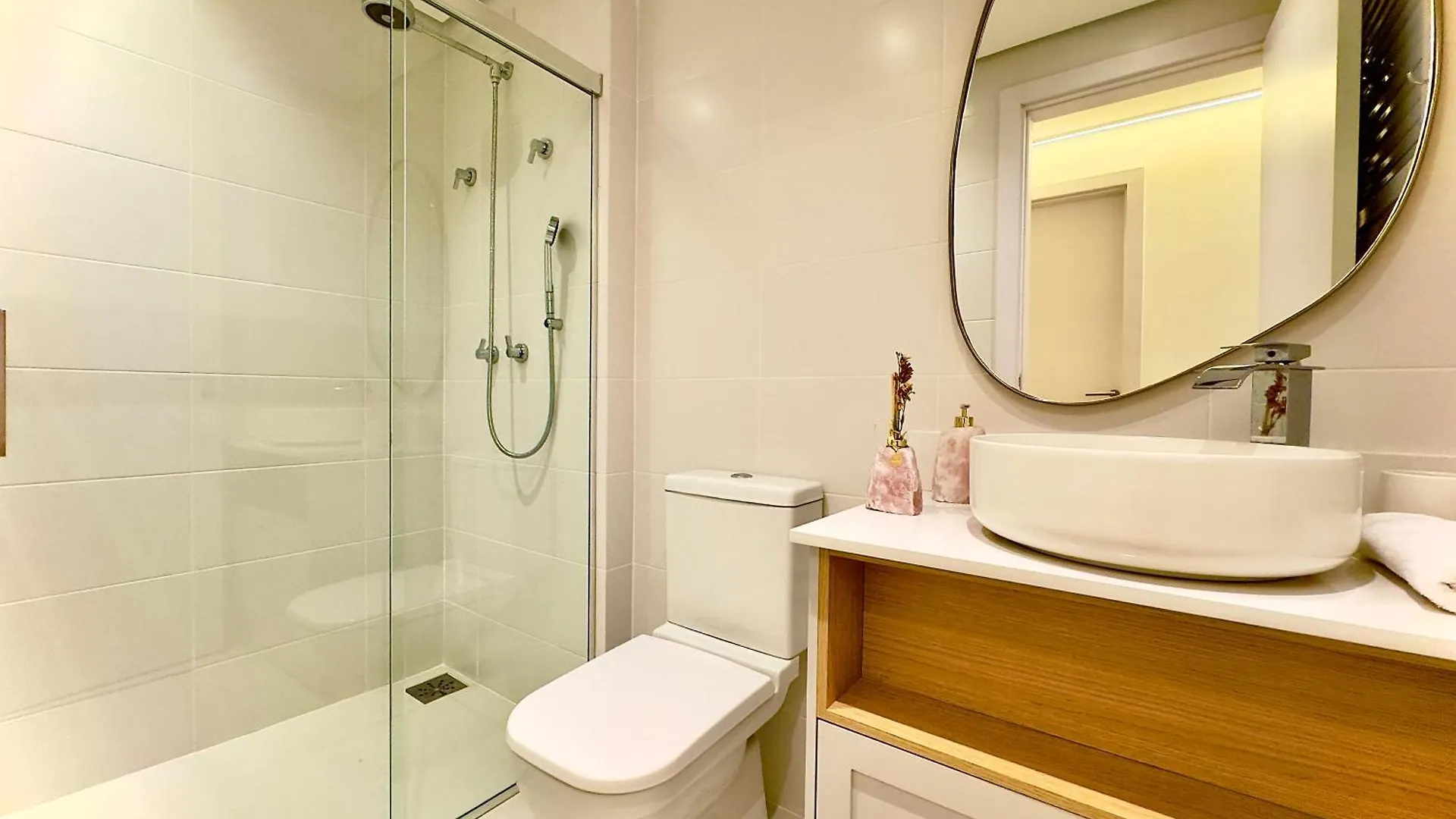 Apto Pe Na Areia Vista Mar Incrivel Condo Resort Completo Com Piscina Infinita, Beach Tennis, Academia, Sala De Jogos, Brinquedoteca, Playground E Portaria 24H 3 Quartos Com Ar-Condicionado, Churrasqueira Privativa Reserve Agora E Viva Essa Experienc Piçarras Appartement