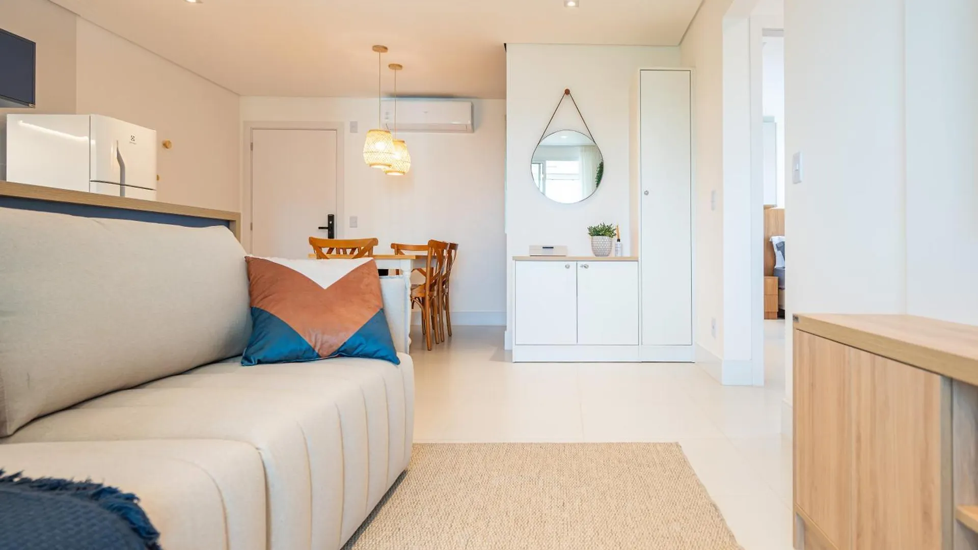 Apto Pe Na Areia Vista Mar Incrivel Condo Resort Completo Com Piscina Infinita, Beach Tennis, Academia, Sala De Jogos, Brinquedoteca, Playground E Portaria 24H 3 Quartos Com Ar-Condicionado, Churrasqueira Privativa Reserve Agora E Viva Essa Experienc Piçarras Lägenhet