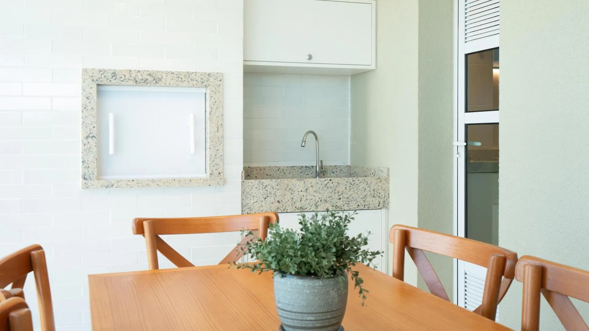 Apto Pe Na Areia Vista Mar Incrivel Condo Resort Completo Com Piscina Infinita, Beach Tennis, Academia, Sala De Jogos, Brinquedoteca, Playground E Portaria 24H 3 Quartos Com Ar-Condicionado, Churrasqueira Privativa Reserve Agora E Viva Essa Experienc Piçarras Brasilien