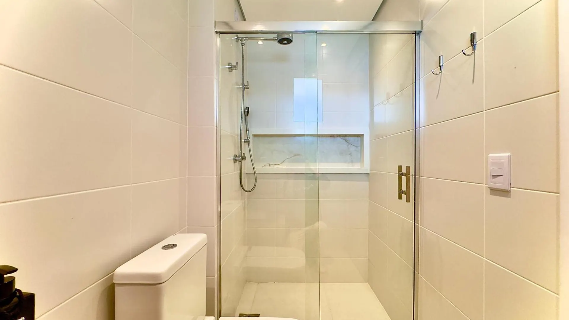 Apto Pe Na Areia Vista Mar Incrivel Condo Resort Completo Com Piscina Infinita, Beach Tennis, Academia, Sala De Jogos, Brinquedoteca, Playground E Portaria 24H 3 Quartos Com Ar-Condicionado, Churrasqueira Privativa Reserve Agora E Viva Essa Experienc Piçarras 0*,  Brasilien