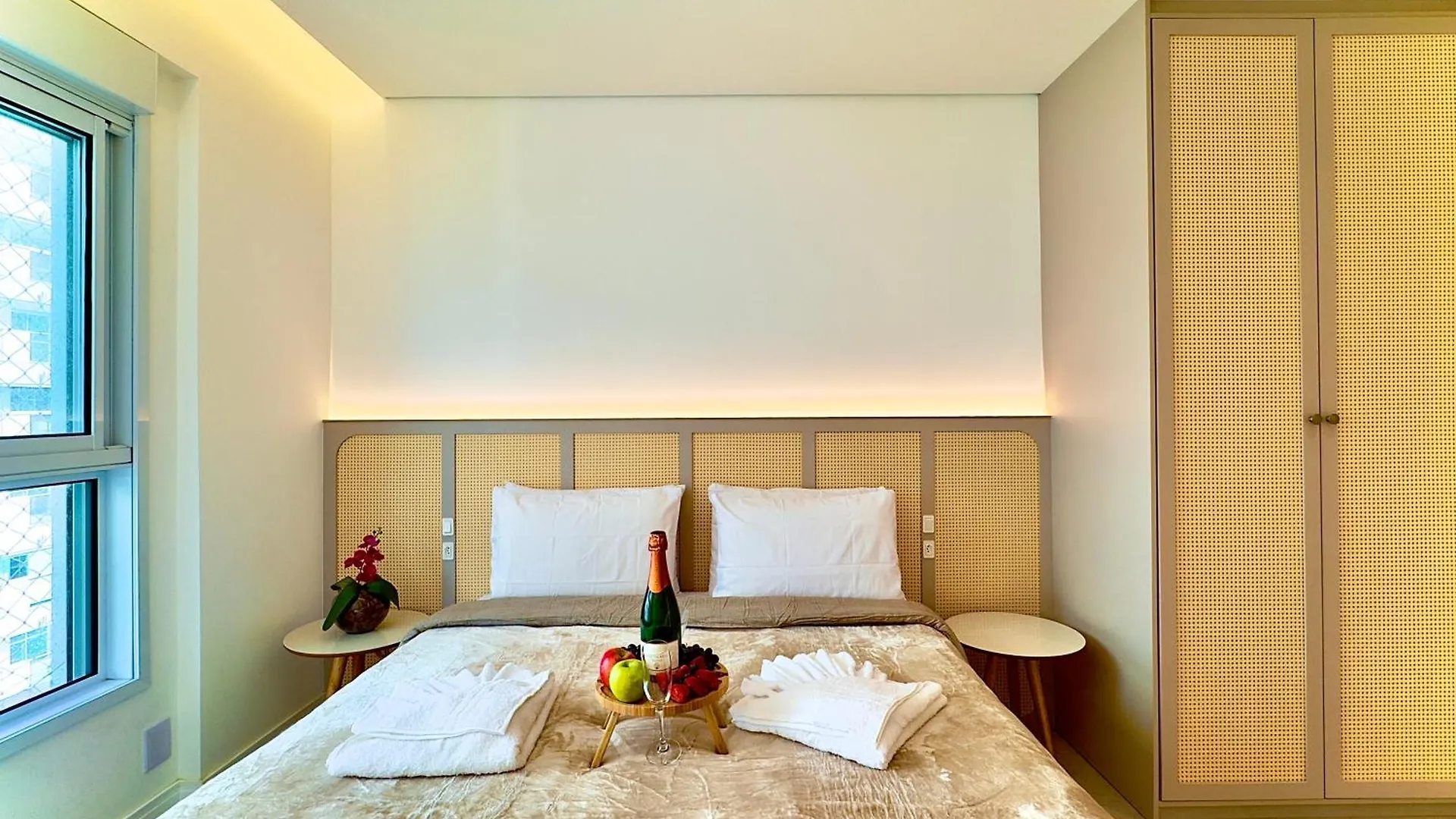 Apto Pe Na Areia Vista Mar Incrivel Condo Resort Completo Com Piscina Infinita, Beach Tennis, Academia, Sala De Jogos, Brinquedoteca, Playground E Portaria 24H 3 Quartos Com Ar-Condicionado, Churrasqueira Privativa Reserve Agora E Viva Essa Experienc Piçarras 0*,  Brasilien