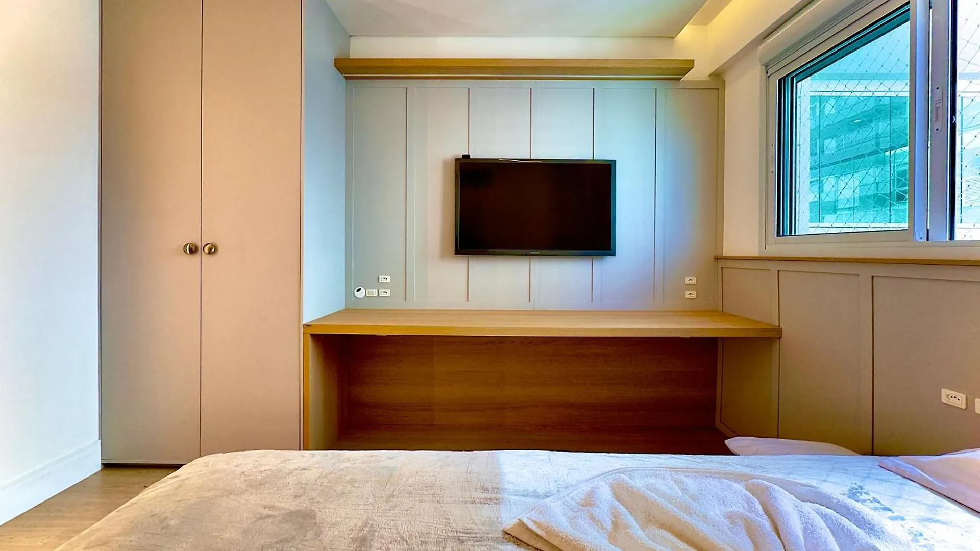 Lägenhet Apto Pe Na Areia Vista Mar Incrivel Condo Resort Completo Com Piscina Infinita, Beach Tennis, Academia, Sala De Jogos, Brinquedoteca, Playground E Portaria 24H 3 Quartos Com Ar-Condicionado, Churrasqueira Privativa Reserve Agora E Viva Essa Experienc Piçarras Brasilien